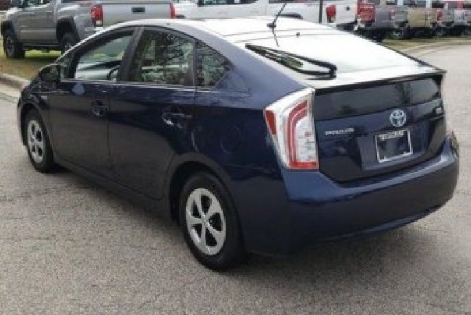 "Xaricdən gətirilən işlənmiş hibrid maşınları sahiblərinə problem yaradacaq"  - Elməddin Muradlı 