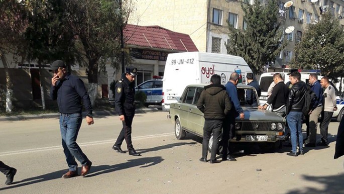 Biləsuvarda yol qəzası baş verib, xəsarət alan var