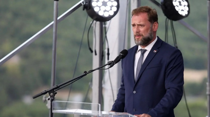 Xorvatiyanın müdafiə naziri yol qəzasında ağır yaralanıb 