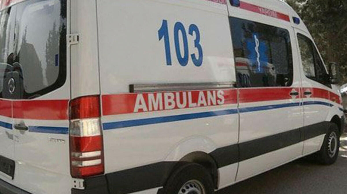 В Баку молодая девушка скончалась по дороге после внезапного ухудшения самочувствия 