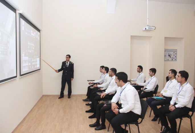 Maşinist peşəsi üzrə növbəti kursda 9 müdavim