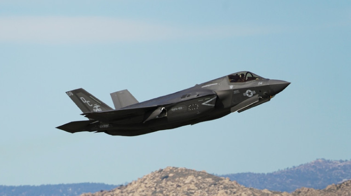 ABŞ təyyarələrə nüvə silahı yerləşdirən yeganə ölkədir 