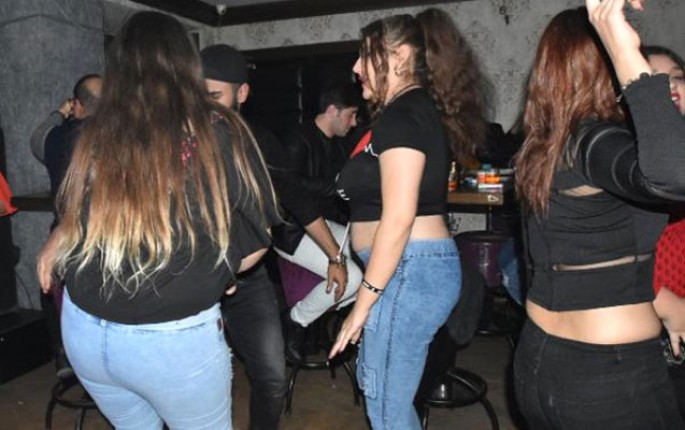 İranlı qızlar Yeni ili belə qarşıladılar - FOTO-VİDEO