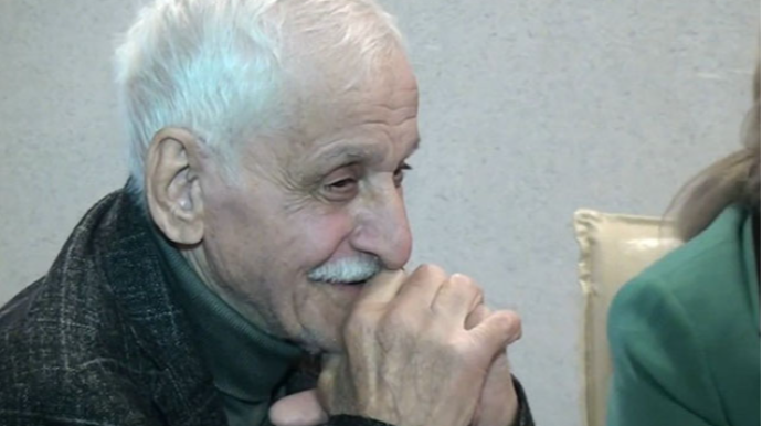 Arif Əbdüloğlu vəfat etdi