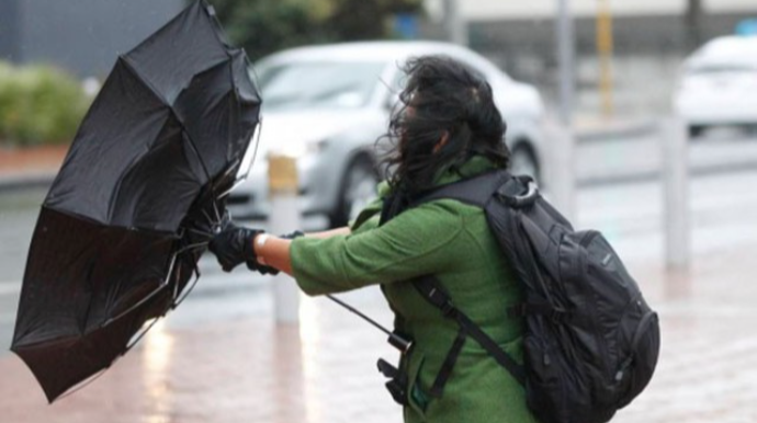 Küləkli hava şəraiti ilə bağlı vətəndaşlara MÜRACİƏT EDİLDİ 