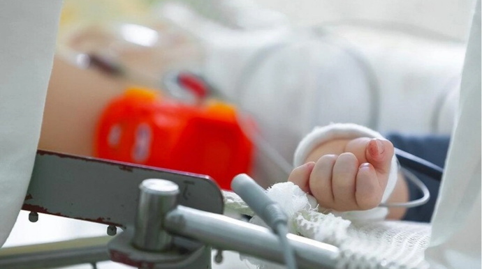 Qobustanda azyaşlı qız yanıq xəsarətləri aldı 