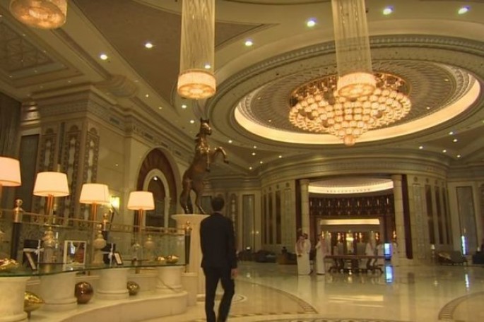 Ərəb şahzadələrinin beş ulduzlu “həbsxanasının” görüntüsü yayıldı