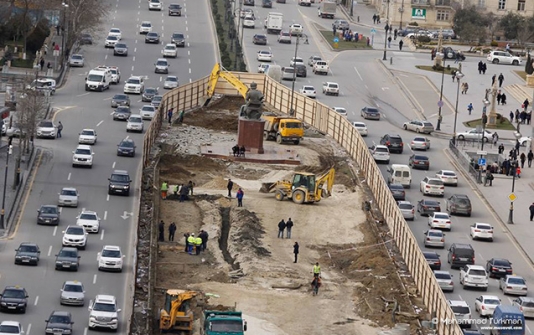 Xətainin heykəlinin taleyi necə olacaq? - FOTO