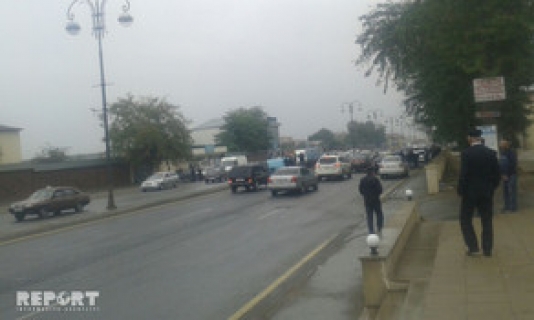 Su daşıyan avtomobil qəza törədib - Qubada