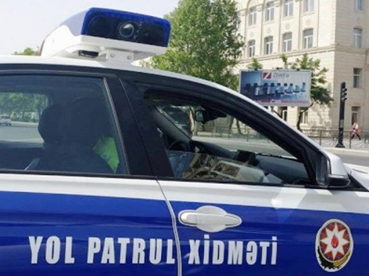 Polis Bakıda yolları nəzarətə götürüb