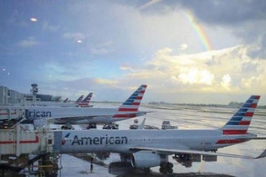 Qasırğa səbəbiylə təxminən 1600 aviareys ləğv edilib