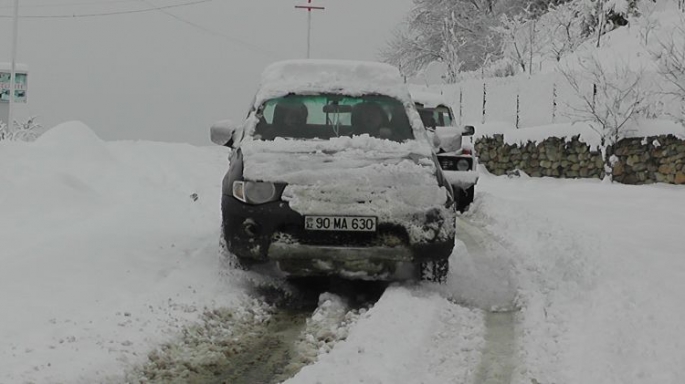 Quba-Xınalıq yolunda qar uçqunu olub, 8 kəndlə əlaqə kəsilib
