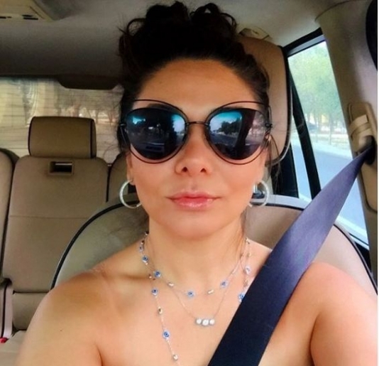 Qadın müğənnimiz Məhərrəmlikdə taksi sürəcək – FOTO