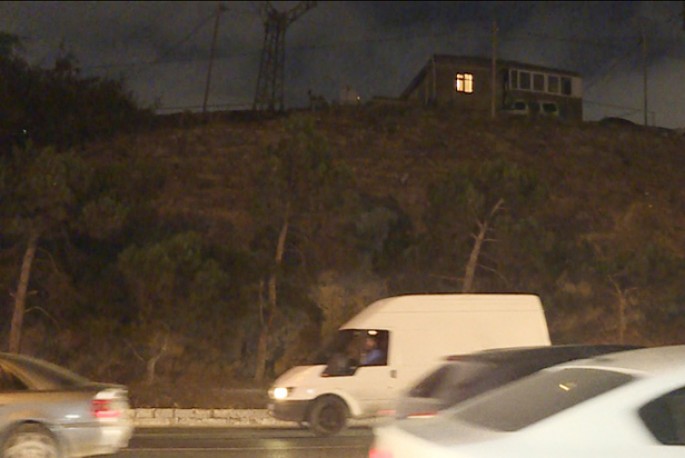 Bakıda dəhşətl qətl: kürəkən arvadını və qayınanasını öldürüb yandırdı – FOTO