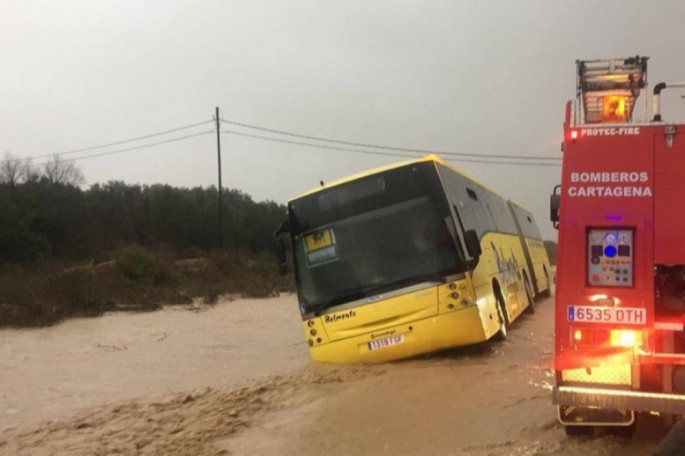 İspaniyada intensiv yağıntılar: 1 ölü, 1 nəfər isə itkin düşüb