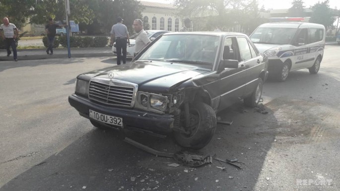 Kürdəmirdə iki minik avtomobili toqquşub - FOTO