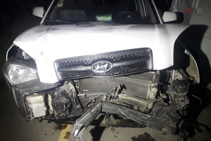 Bakıda iki avtomobil toqquşdu: xanım sürücü xəsarət alıb - VİDEO