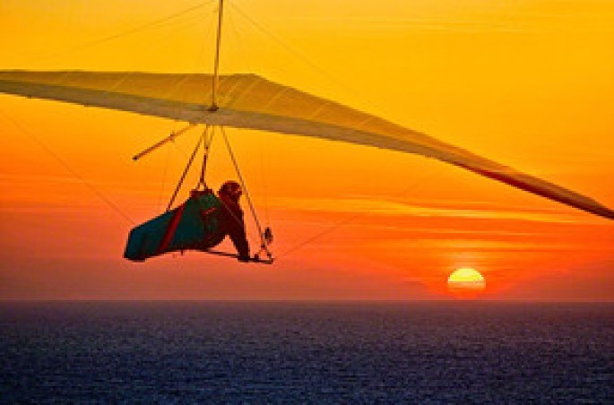 Azərbaycanlı turist uçan aparatla dənizə düşüb