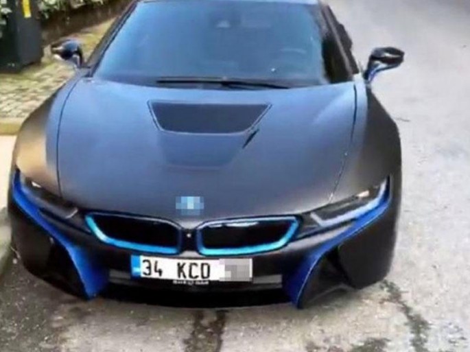 Özünə 700 minlik avtomobil aldı - FOTO