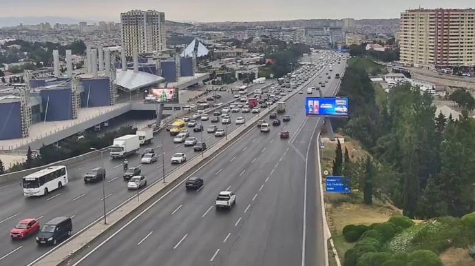 Bu yollarda sıxlıq var - SİYAHI  - FOTO