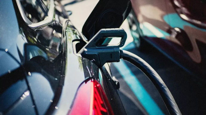 İkinci əl elektromobil alarkən bu detala diqqət edin: Aldadıla bilərsiniz 