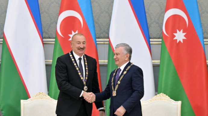 Daşkənddə Azərbaycan və Özbəkistan prezidentlərinin təltifolunma mərasimi keçirilib 