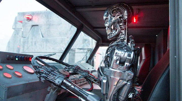 Robot insandan daha təhlükəsiz sürür – TƏDQİQAT 