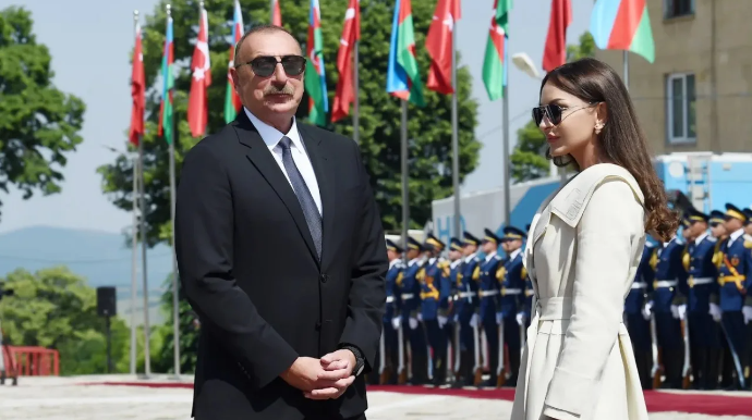 Milli Məclis Prezident və birinci xanımı təbrik etdi 