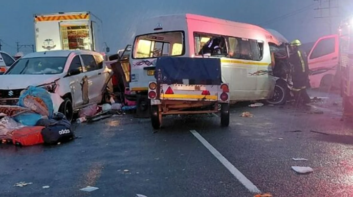 CAR-da avtomobillərin toqquşması nəticəsində 20-dən çox insan öldü 