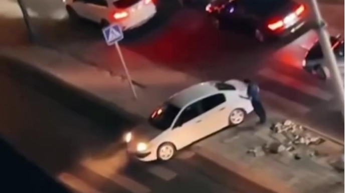 Bakıda sürücülər tıxacdan qurtulmaq üçün bu üsula əl atdılar – VİDEO 
