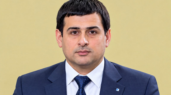 Məşhur iş adamının 13 milyonluq şantaj işi: Məhkəmədə nələr oldu? 