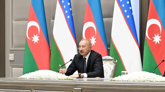 Rusiya mediası İlham Əliyevin Özbəkistan səfərini geniş işıqlandırır - FOTO 