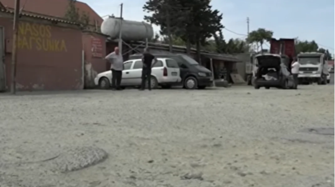 Xırdalanın Şərq küçəsində infrastruktur problemi: Sakinlər həll gözləyirlər - VİDEO