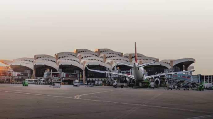 Bu ölkənin aeroportuna HÜCUM 