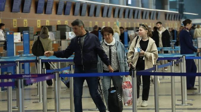 Moskvada uçuşlar dayandırıldı - Hava limanları boşadılır 