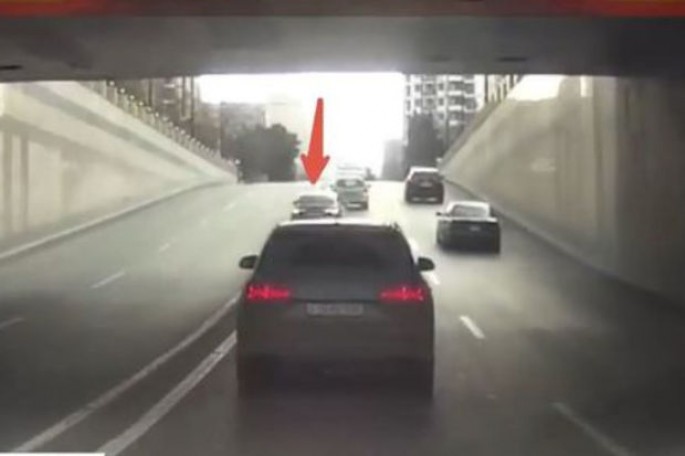 Bakıda qaydaları pozan sürücülərin görüntüləri - VİDEO