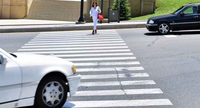 “Öz villasına bahalı boya vurur, piyada xəttinə isə ucuzunu”