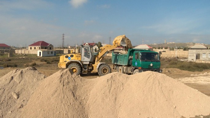 Gürgən qəsəbəsi və “Qoşa Qışlaq” yaşayış massivinin yolları yenidən qurulur - FOTO + VİDEO