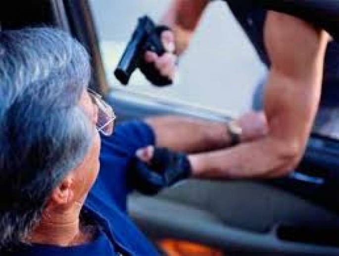 Bakı sakinini hədə-qorxu ilə “soyan” dəstə üzvləri saxlanılıb