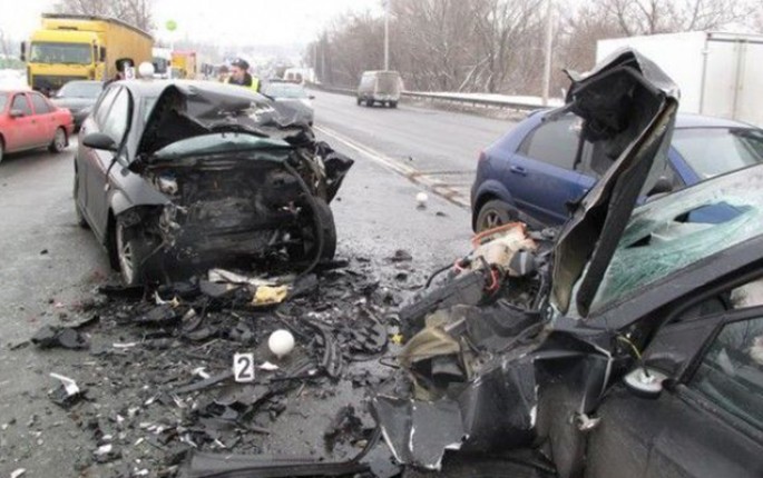 Bakı-Qazax magistralında iki qəzada 3 nəfər yaralandı