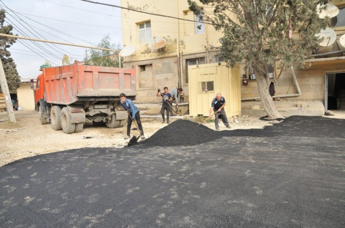 İlin sonunadək Xırdalanda 30 küçənin asfaltlanması planlaşdırılır - FOTO