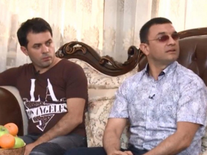 Meyxanaçı efirdə aparıcını hədələdi: SƏNİ BIÇAQLAYARAM – VİDEO