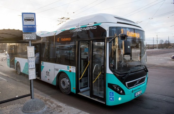 Estoniyada avtobuslarda gediş haqqı ləğv edildi