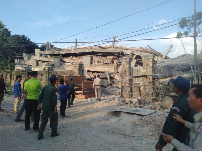 Yeddi mərtəbəli bina çökdü: azı 10 ölü, 23 işçi isə dağıntılar altında qalıb - FOTO