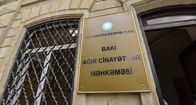 Bakıda "avtoş"u öldürməkdə təqsirləndirilən şəxsin məhkəməsi başlayıb