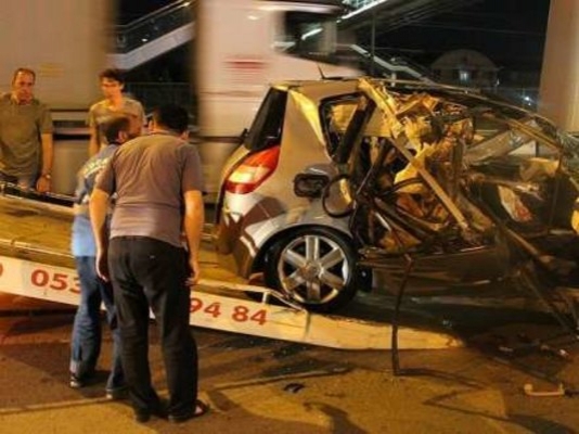 Gənc futbolçu yol qəzasında öldü