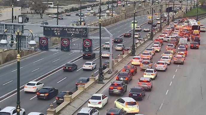 Bakının tıxaclı yollarının SİYAHISI 