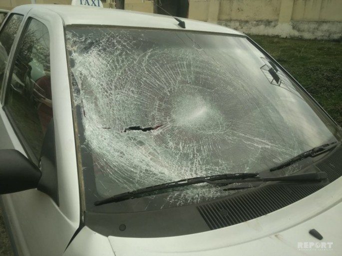 Qaxda 57 yaşlı piyadanı avtomobil vurdu  - FOTO