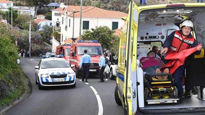 Uşaqların da olduğu turist avtobusu yanıb - VİDEO