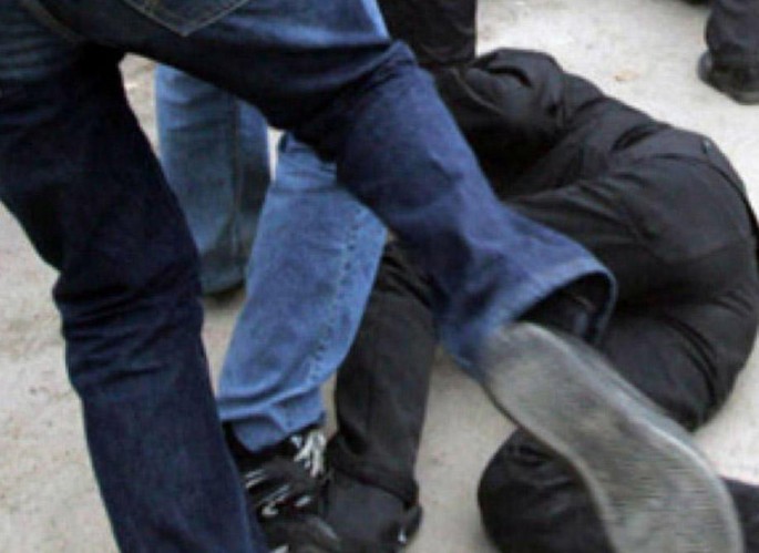 Bakıda dörd nəfər avtobus sürücüsünü döydü